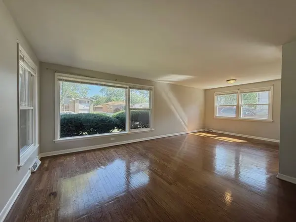 15530 University Avenue, Dolton, IL 60419