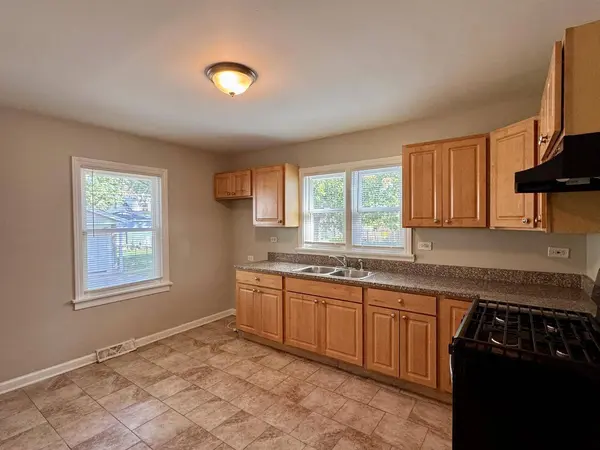 17825 Oakley Avenue, Lansing, IL 60438