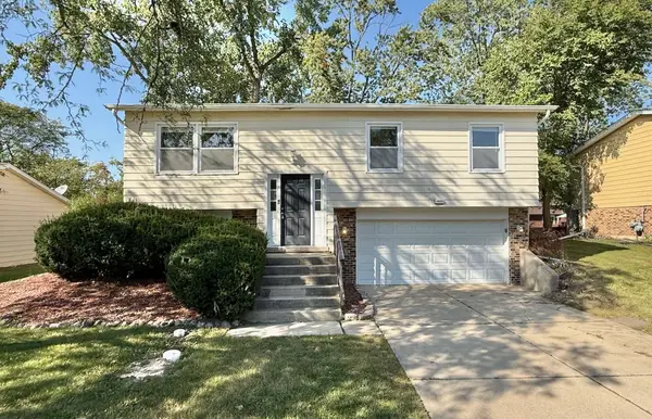 4932 Imperial Drive, Richton Park, IL 60471