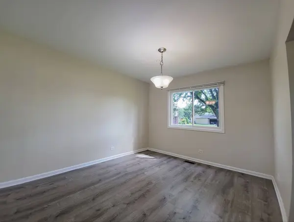 25 Pheasant Road, Matteson, IL 60443