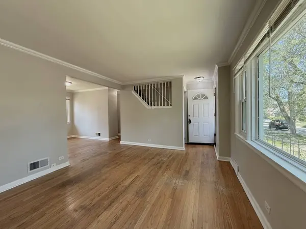 18062 Exchange Avenue, Lansing, IL 60438