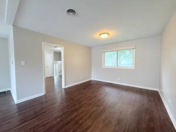 4108 Applewood Lane, Matteson, IL 60443