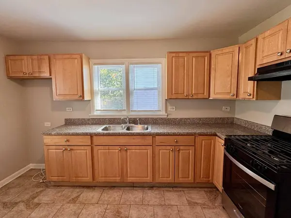 17825 Oakley Avenue, Lansing, IL 60438