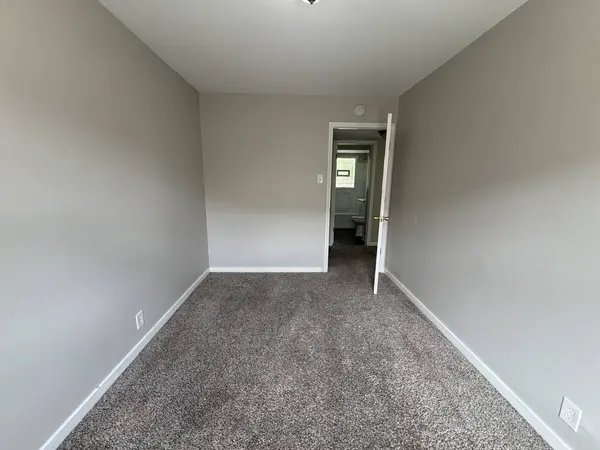 11709 S Kedzie Avenue, Merrionette Park, IL 60803