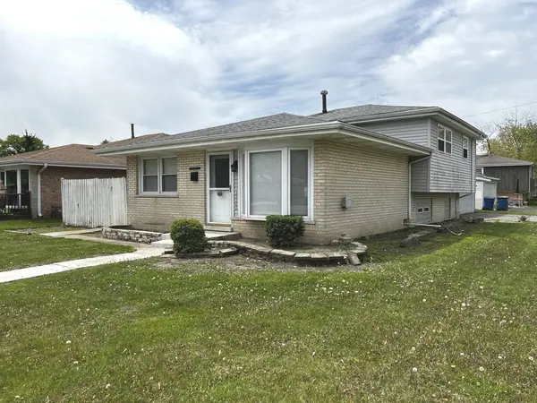 15100 AVERS Avenue, Midlothian, IL 60445