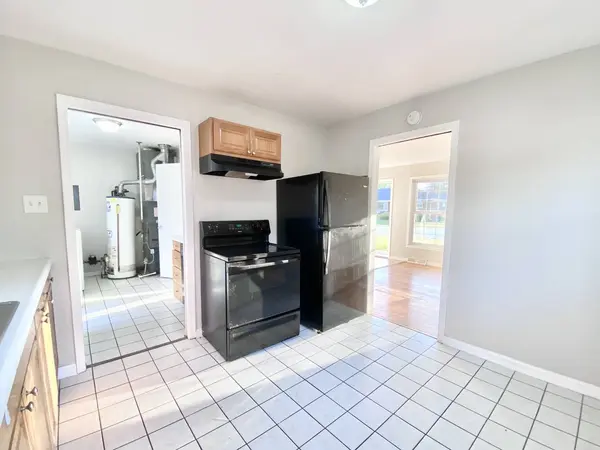 16419 School Street, South Holland, IL 60473