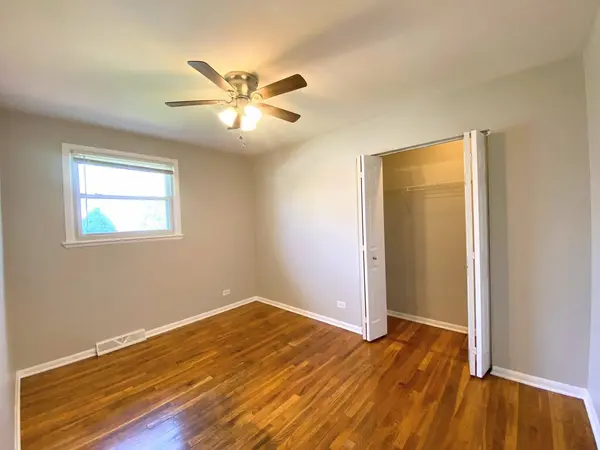 3317 Woodworth Place, Hazel Crest, IL 60429