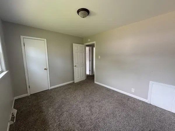 11709 S Kedzie Avenue, Merrionette Park, IL 60803