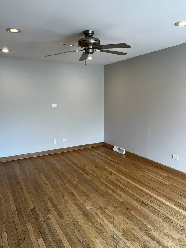 15100 AVERS Avenue, Midlothian, IL 60445