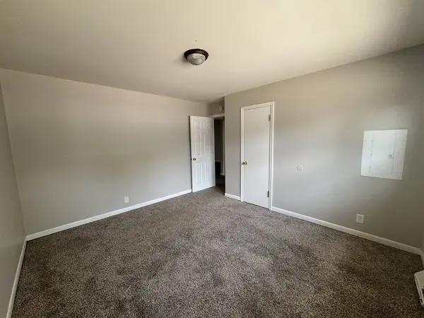 11709 S Kedzie Avenue, Merrionette Park, IL 60803