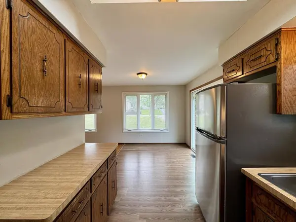 16104 Oak Avenue, Oak Forest, IL 60452