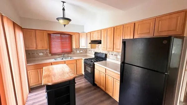 1204 E 154th Street, South Holland, IL 60473