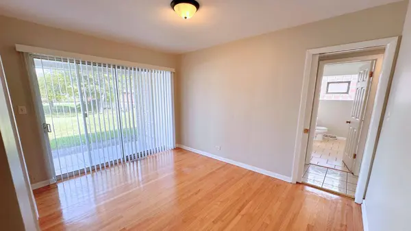 944 E 163rd Place, South Holland, IL 60473