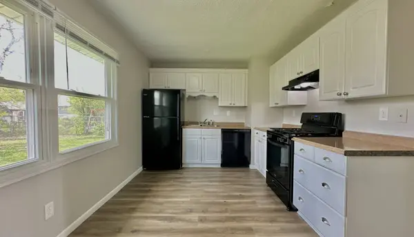 34W789 S James Drive, St. Charles, IL 60174