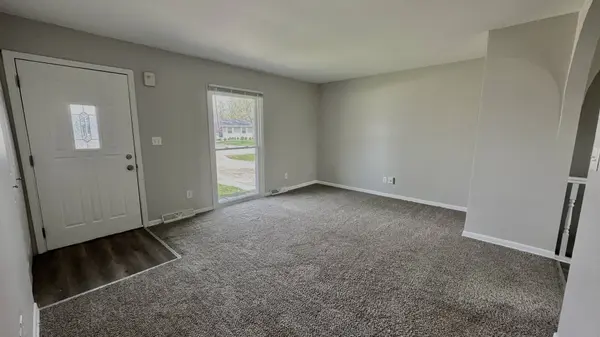 34W789 S James Drive, St. Charles, IL 60174