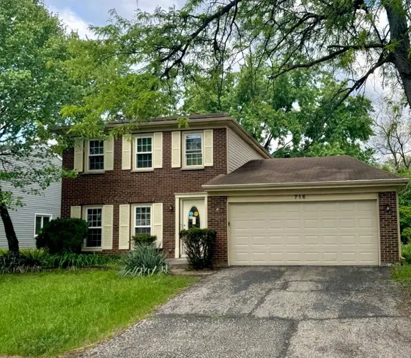 716 Shining Water Drive, Carol Stream, IL 60188