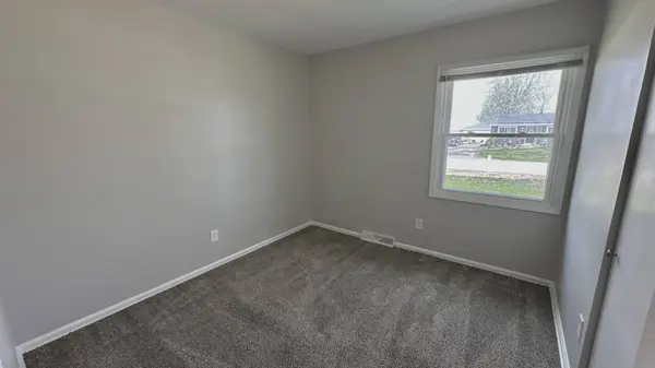 34W789 S James Drive, St. Charles, IL 60174