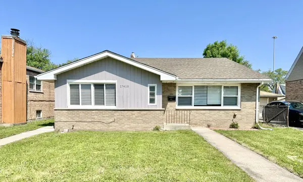 17415 BURNHAM Avenue, Lansing, IL 60438