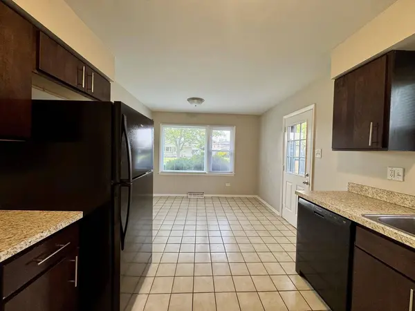 4230 Barry Lane, Oak Forest, IL 60452