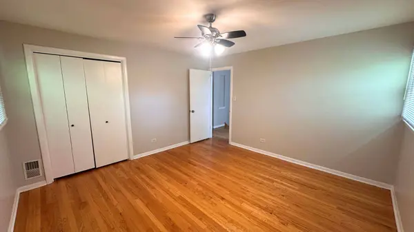 159 Pleasant Drive, Chicago Heights, IL 60411