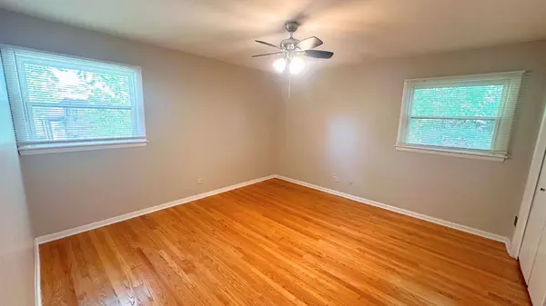 159 Pleasant Drive, Chicago Heights, IL 60411