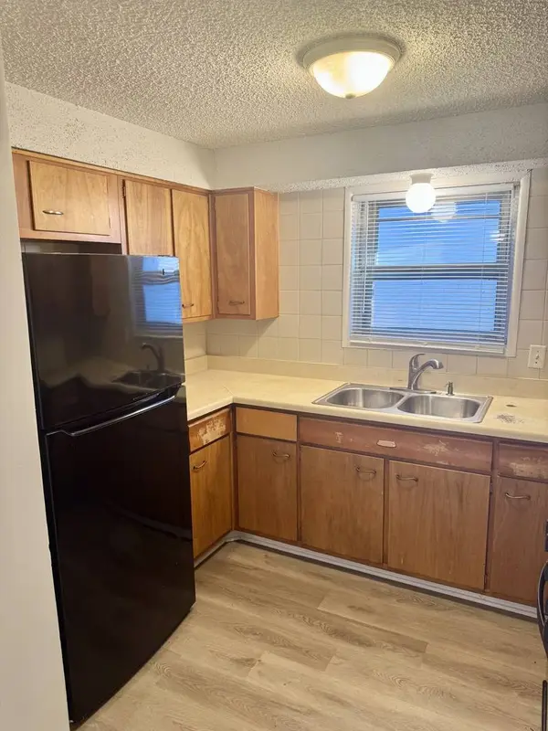 11832 S Bishop Street, Chicago, IL 60643