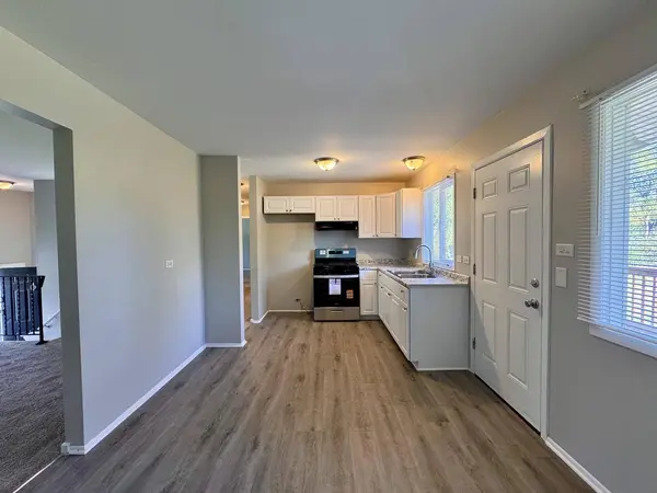 313 N Park Drive, Glenwood, IL 60425