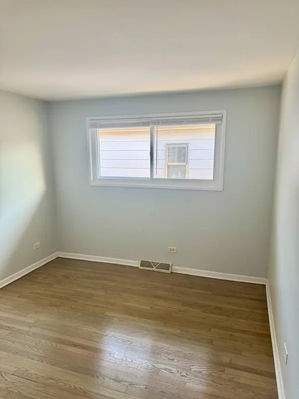 11832 S Bishop Street, Chicago, IL 60643