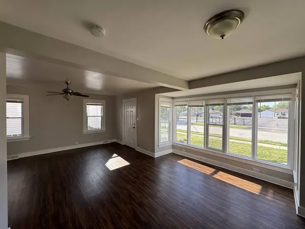 509 E 161st Place, South Holland, IL 60473