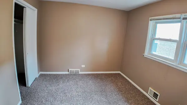 15501 Maryland Avenue, Dolton, IL 60419