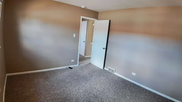 15501 Maryland Avenue, Dolton, IL 60419