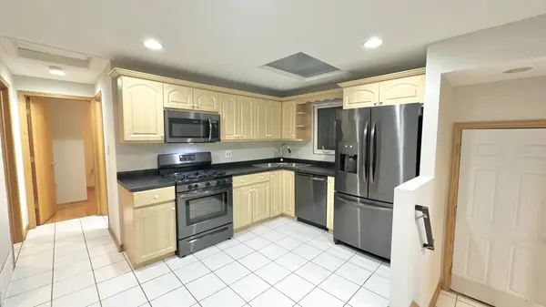 6005 S Menard Avenue, Chicago, IL 60638