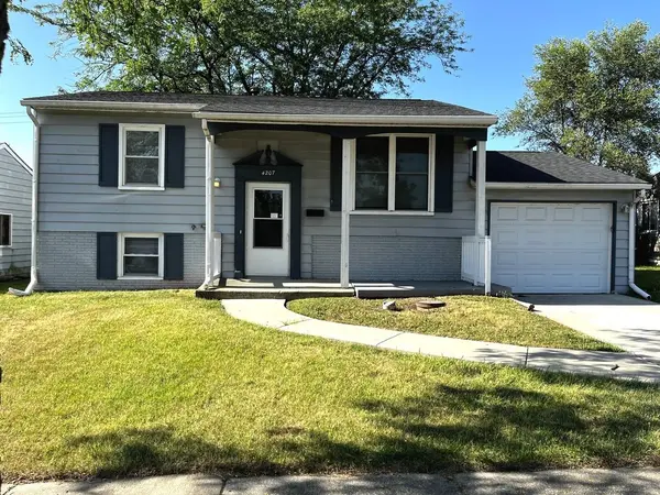 4207 Greenbrier Lane, Richton Park, IL 60471