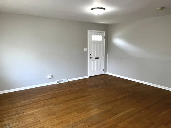 4348 Mann Street, Oak Forest, IL 60452