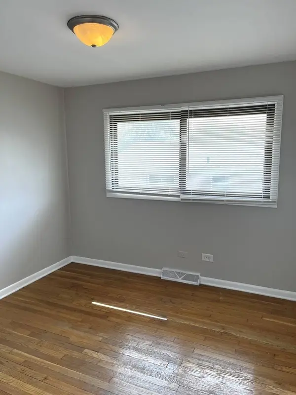 4348 Mann Street, Oak Forest, IL 60452