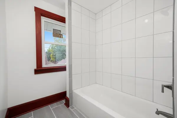 1604 Grant Avenue, Rockford, IL 61103