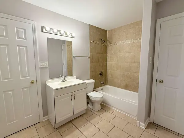 18905 Park Avenue, Lansing, IL 60438