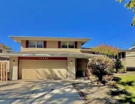 19252 Oakwood Avenue, Lansing, IL 60438