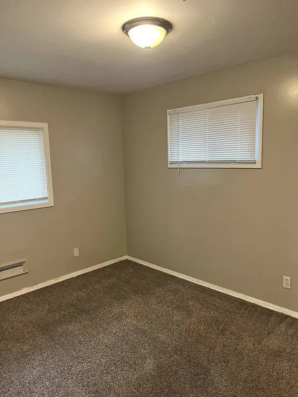 15439 Elm Street, South Holland, IL 60473