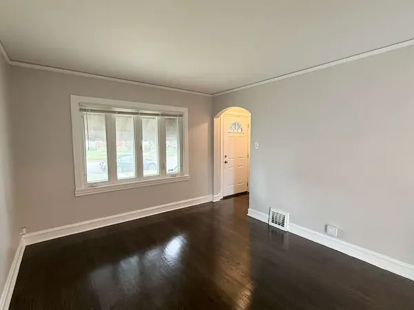 5245 S Mayfield Avenue, Chicago, IL 60638