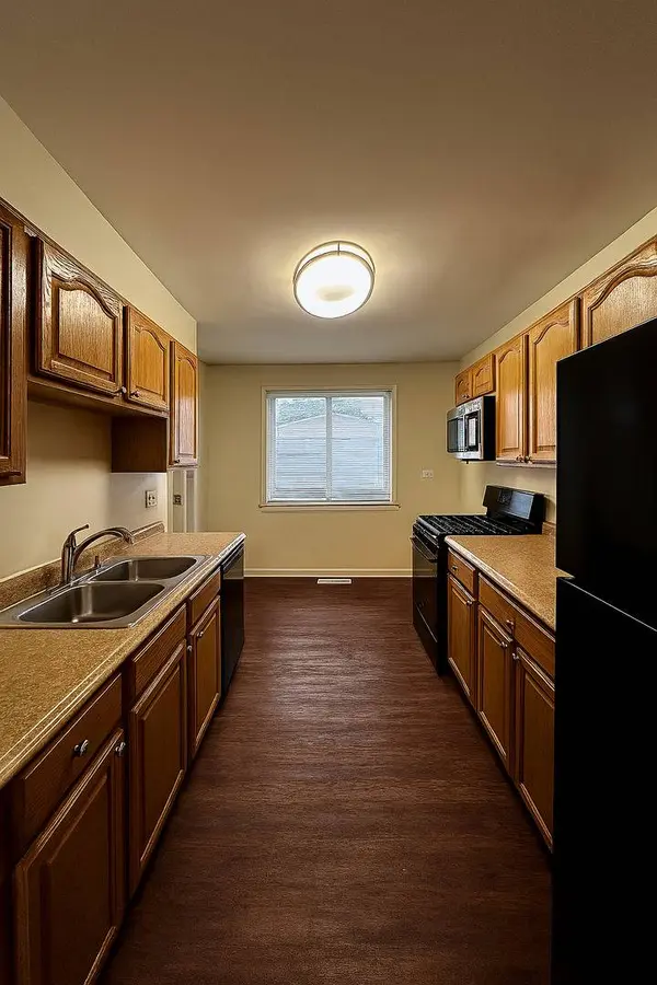 17318 Walter Street, Lansing, IL 60438