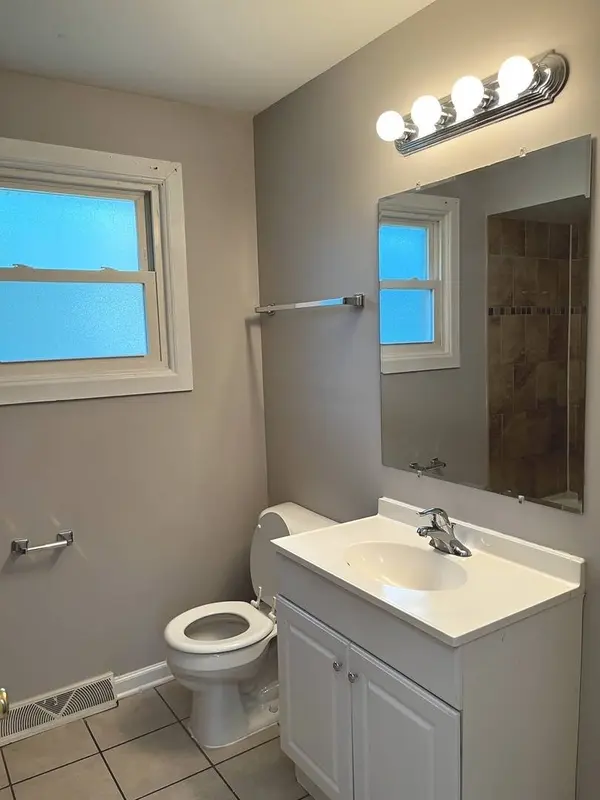 2724 Lake Park Drive, Lynwood, IL 60411