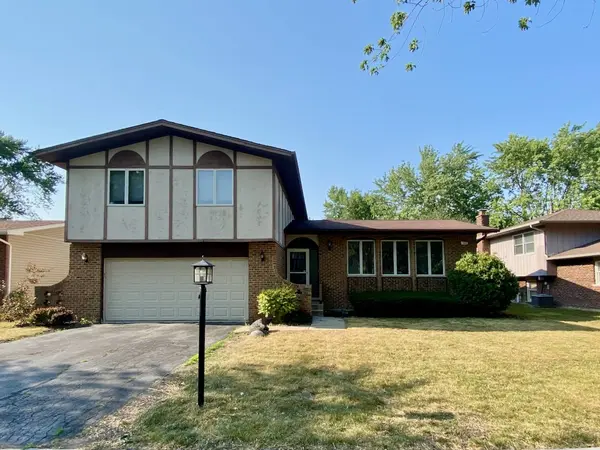 5058 Roberta Lane, Richton Park, IL 60471