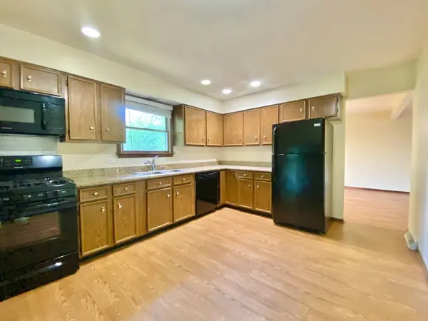 5058 Roberta Lane, Richton Park, IL 60471