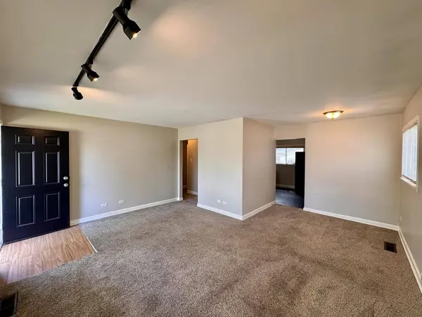 17132 Walter Street, Lansing, IL 60438