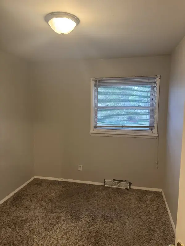 15726 Avalon Avenue, South Holland, IL 60473