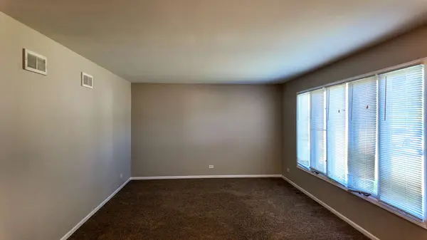 25601 S LINDEN Avenue, Monee, IL 60449