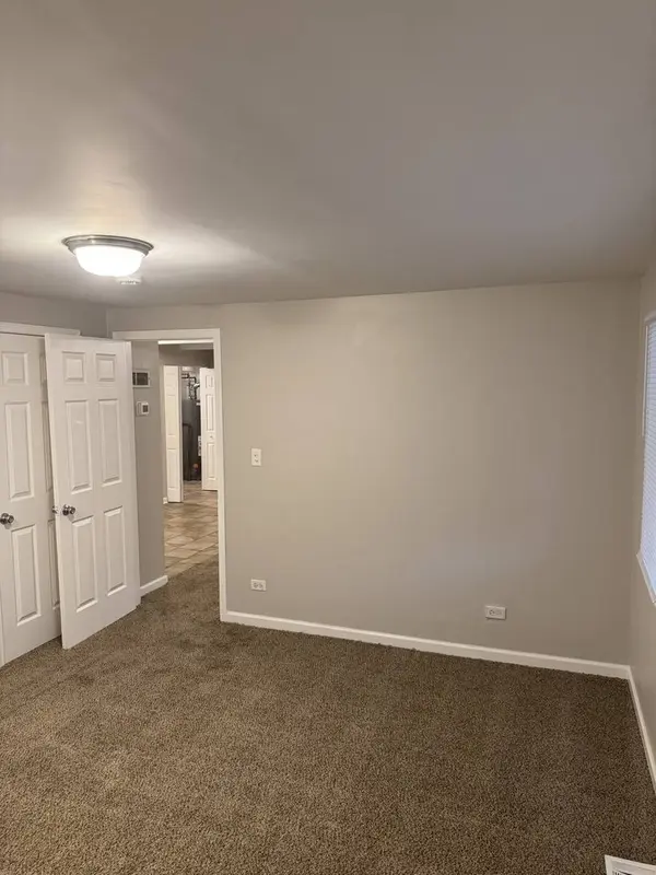 5125 W 101st Street, Oak Lawn, IL 60453