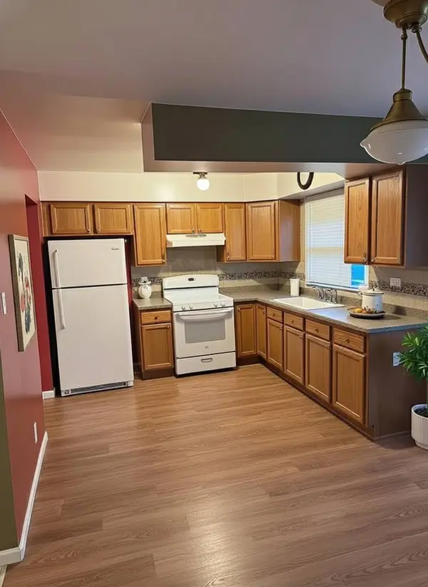 15726 Avalon Avenue, South Holland, IL 60473