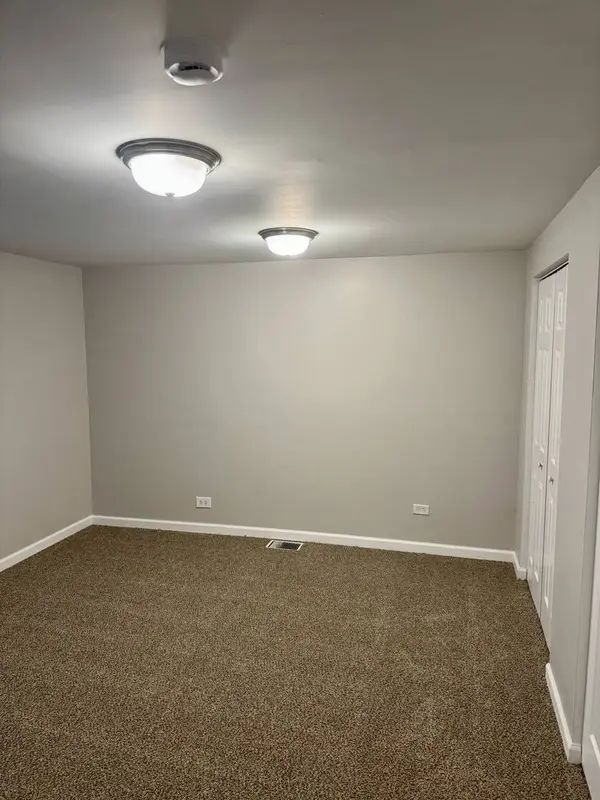 5125 W 101st Street, Oak Lawn, IL 60453